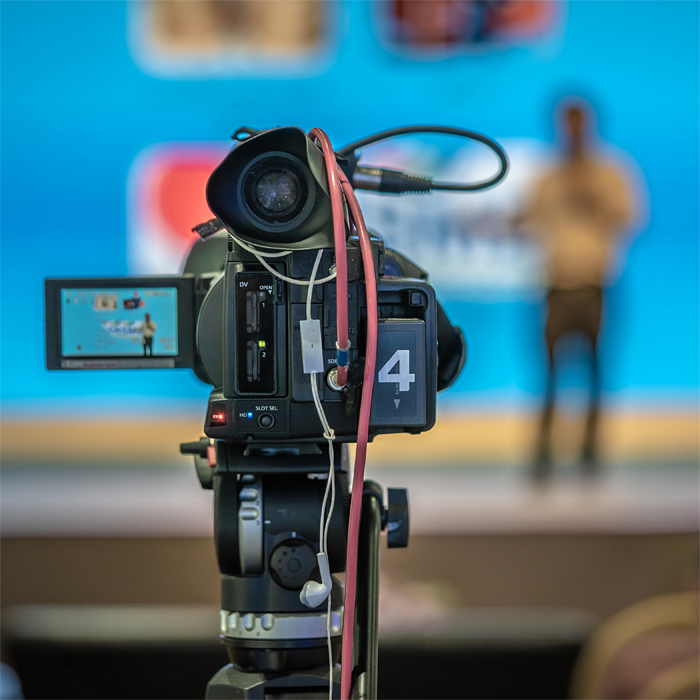 So wirken Manager besser vor der Kamera